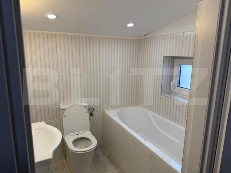Casă individuală cu 4 camere cu Canalizare în Exterior Est