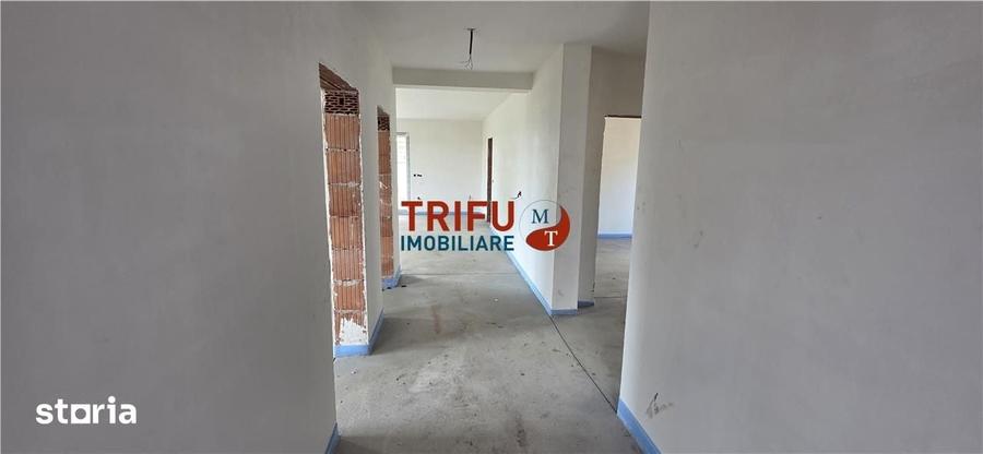 Casă cu 4 camere cu Teren 600 Mp în Tolstoi