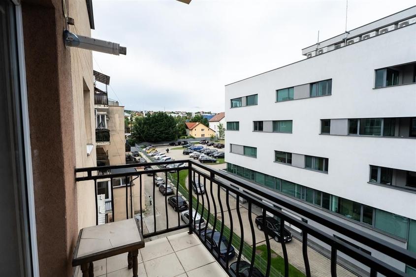 Apartament cu 2 camere semidecomandat în Calea Turzii