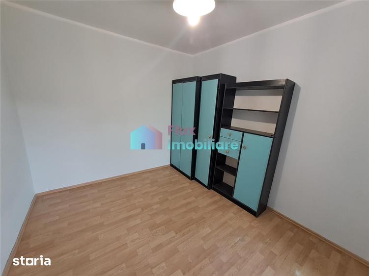 Apartament cu 3 camere semidecomandat în Burdujeni