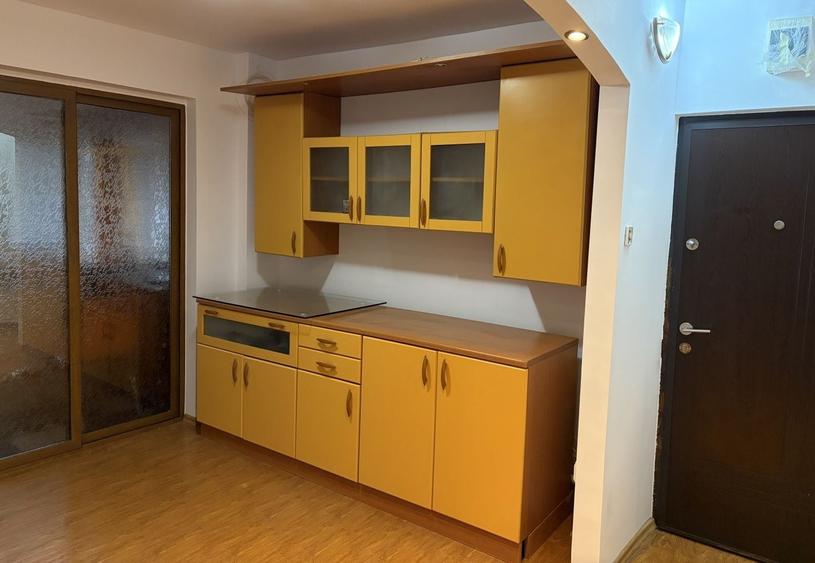 Apartament cu 2 camere decomandat în Florești