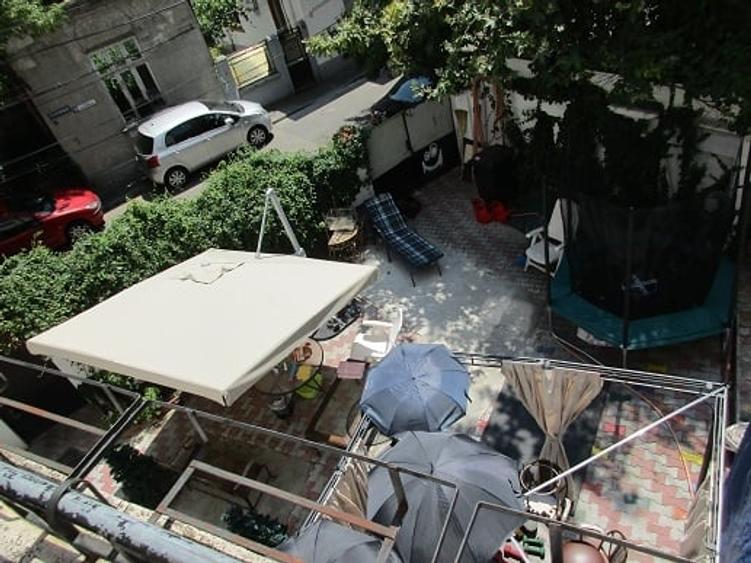 Casă cu 5 camere cu Teren 400 Mp în Cotroceni