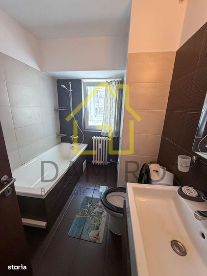 Apartament cu 3 camere decomandat în Splaiul Independenței