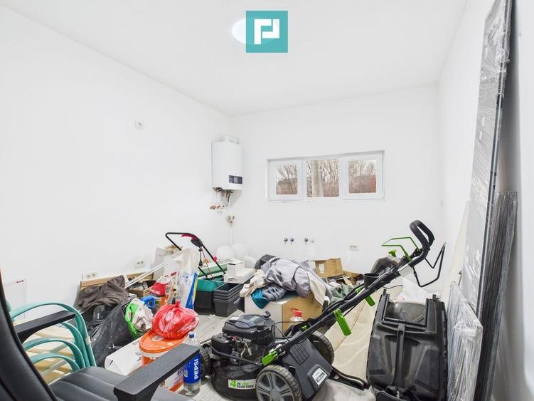 Duplex cu 5 camere cu Canalizare în Giroc
