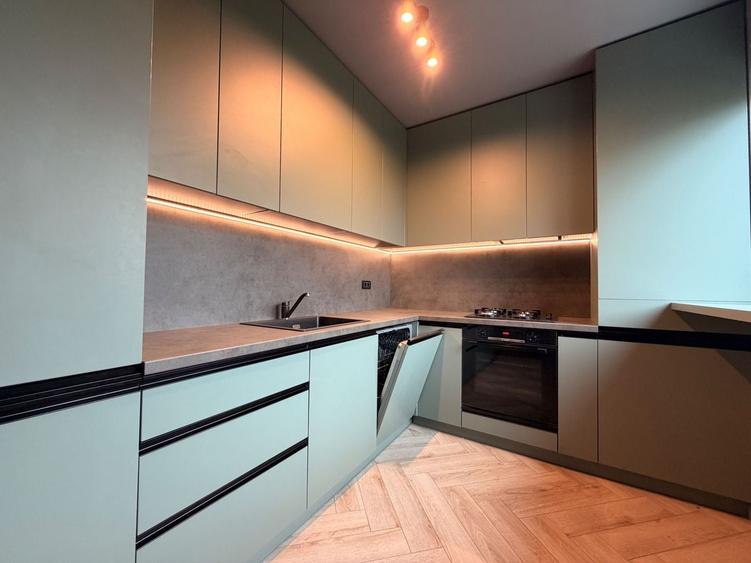 Apartament cu 3 camere, mobilat în Sisești