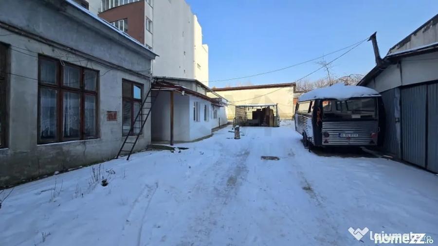 Casă cu 4 camere cu Teren 420 Mp în Victoriei