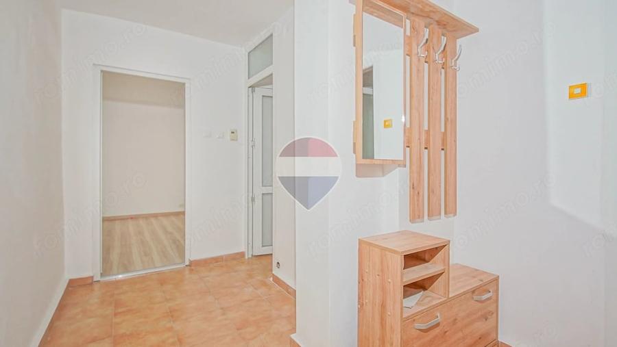 Apartament cu 2 camere decomandat în Răcădău