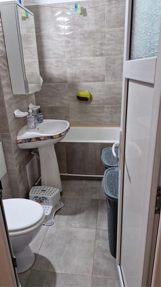Apartament cu 2 camere decomandat în Eremia