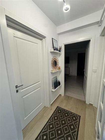 Apartament cu 3 camere decomandat, mobilat în Cug