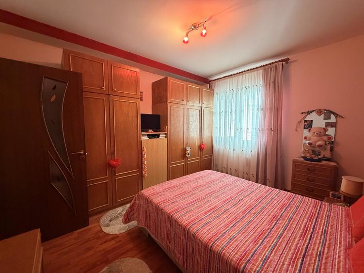 Apartament cu 2 camere decomandat, mobilat în Giroc