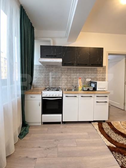 Apartament cu 3 camere decomandat, mobilat în Exterior Sud