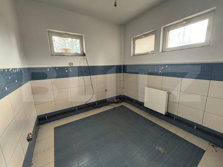 Spațiu comercial, de 330 mp, în Exterior Sud