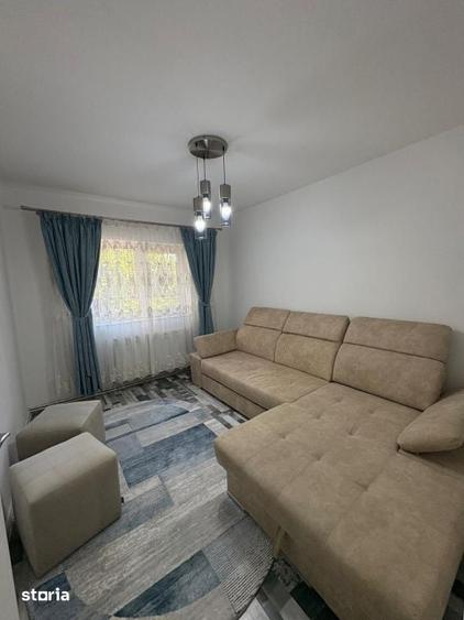 Apartament cu 3 camere decomandat în Traian