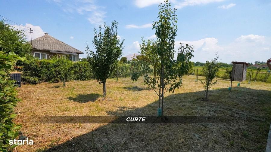 Casă cu 4 camere în Mireșu Mare