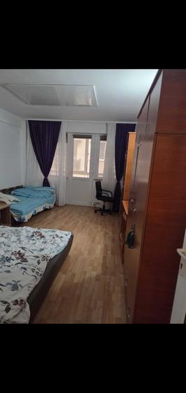 Garsonieră decomandată în Nord