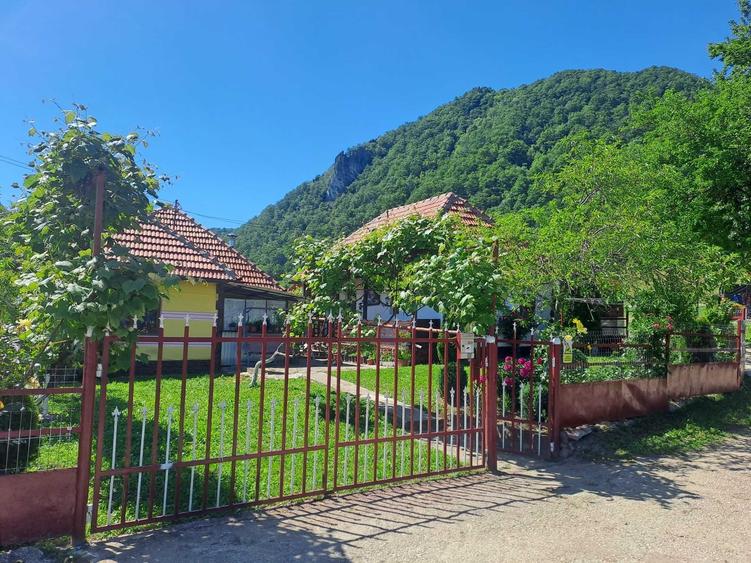 Casă cu 4 camere în Hondol