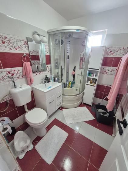 Apartament cu 2 camere decomandat în Bucovina