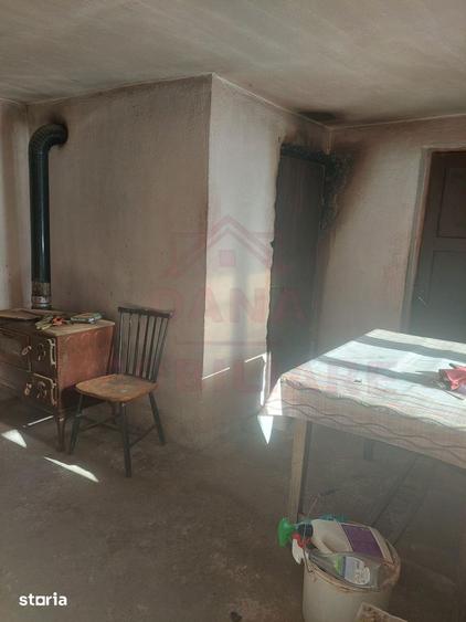 Casă cu 6 camere cu Teren 3340 Mp în Central