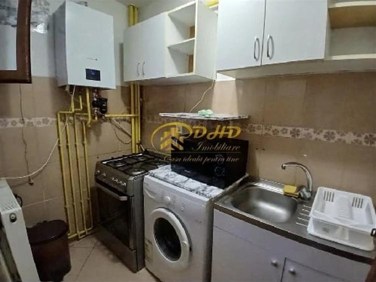 Garsoniera in zona Tatarasi, igienizata si renovata. - 7