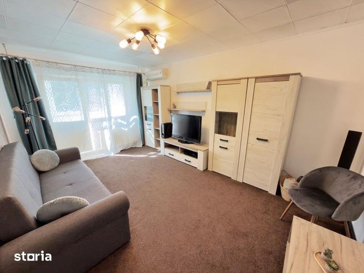 Apartament cu 2 camere decomandat, mobilat în Tei