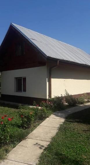 Casă individuală cu 2 camere cu Teren 850 Mp în Moșteni