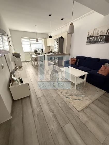 Apartament cu 3 camere decomandat, mobilat în Rulmentul
