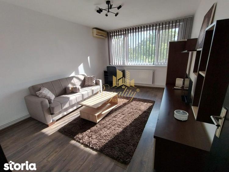 Apartament cu 2 camere semidecomandat, mobilat în Tipografilor