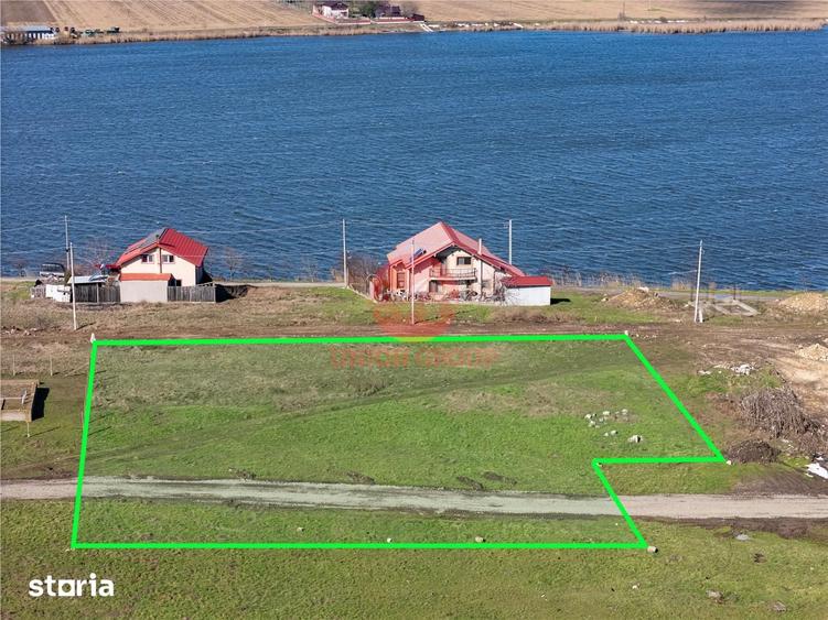 Teren de 615 mp, în Corbu