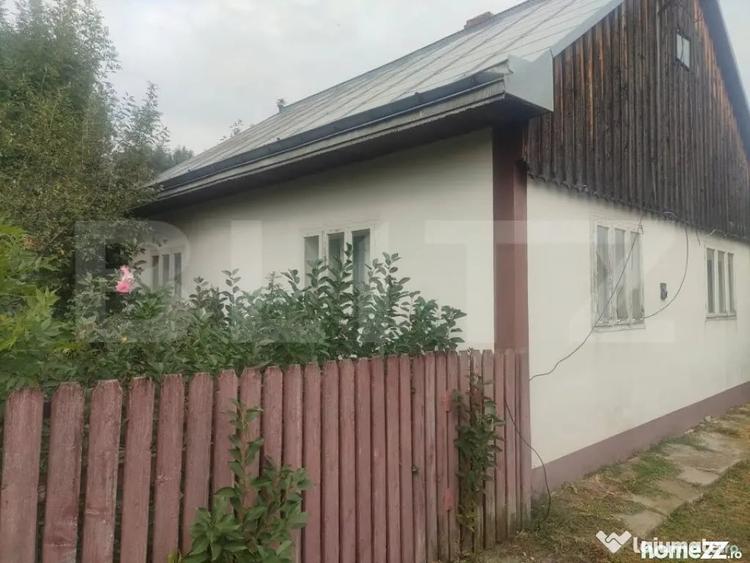 Casă cu 3 camere cu Teren 1500 Mp în Negostina