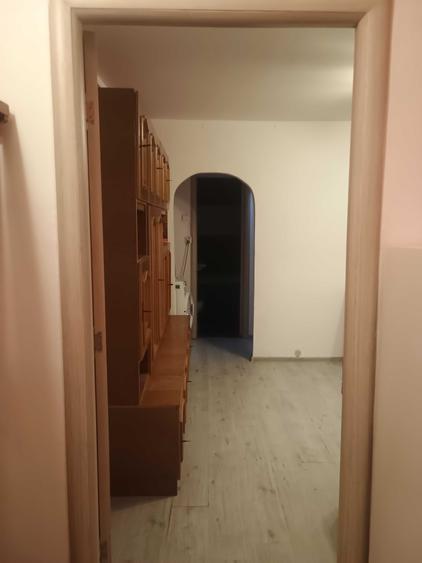 Apartament cu 2 camere semidecomandat în Zimbru