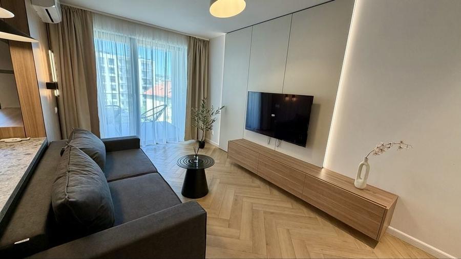 Apartament cu 2 camere decomandat în Central