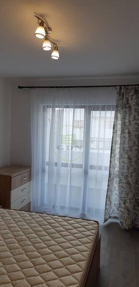 Apartament cu 2 camere semidecomandat, mobilat în Mihai Viteazul