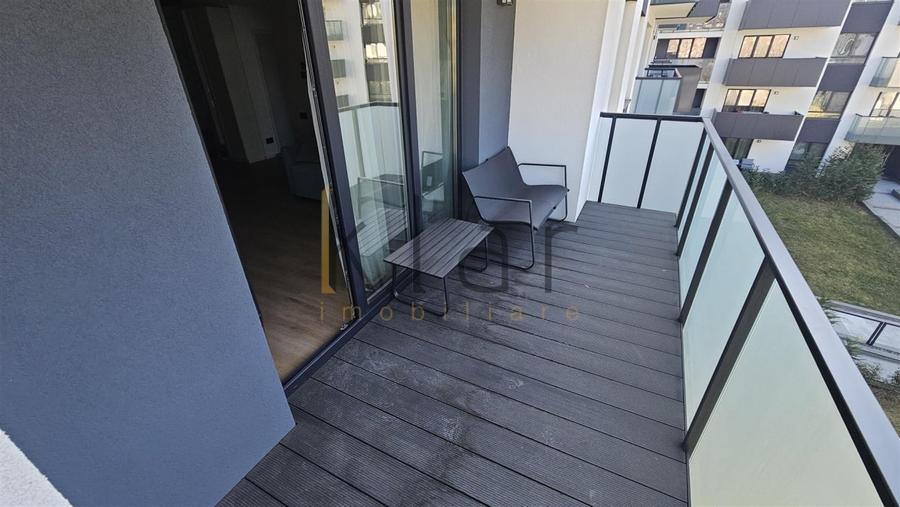 Apartament cu 3 camere semidecomandat, mobilat în Semicentral
