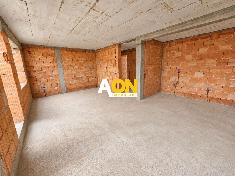 Apartament cu 3 camere decomandat în Cetate