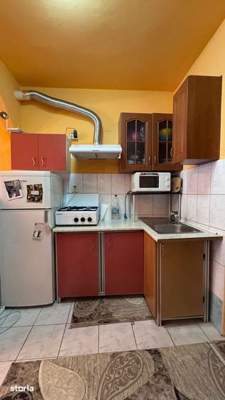 Garsoniera de vanzare, str. Poieni?ei - 10