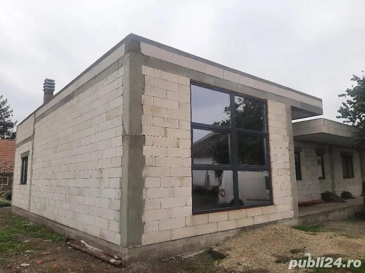 Casă cu Teren 800 Mp în Central