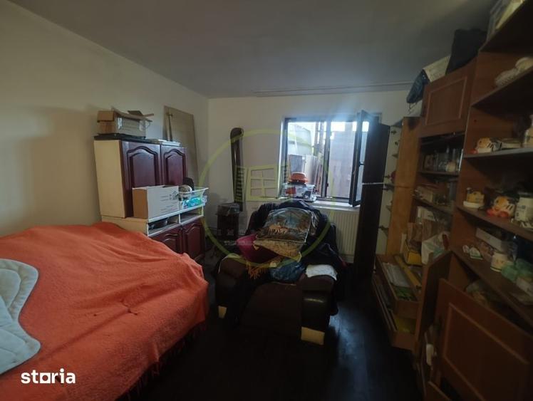 Casă cu 3 camere cu Teren 450 Mp în Bariera Vâlcii