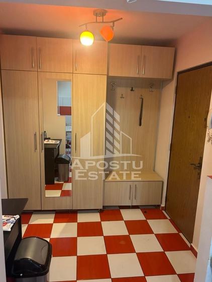 Apartament cu 2 camere decomandat în Lipovei