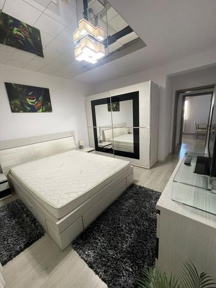 Apartament cu 2 camere, mobilat în Exterior Sud