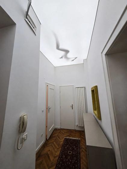 Apartament cu 4 camere în Medicină