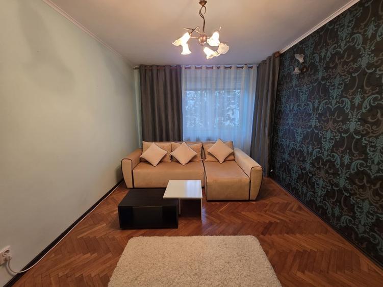 Apartament cu 2 camere semidecomandat, mobilat în Baba Novac