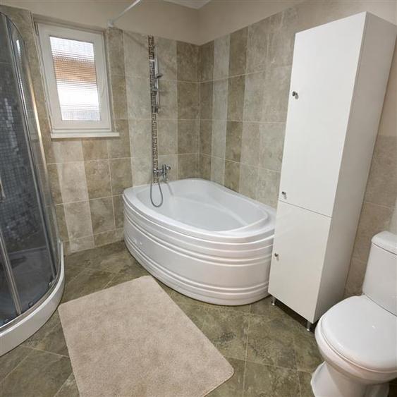 Casă individuală cu 4 camere cu Teren 357 Mp în Cristești