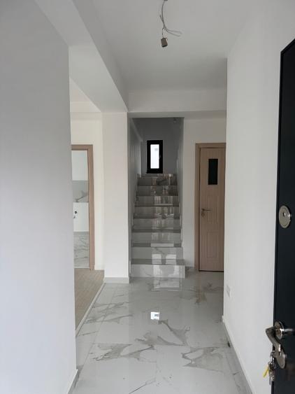 Casă individuală cu 4 camere cu Canalizare în Haliu