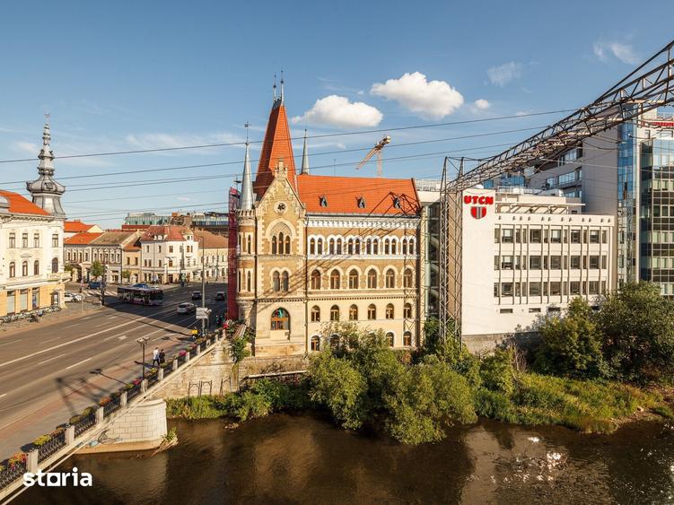 Apartament cu 4 camere în Central