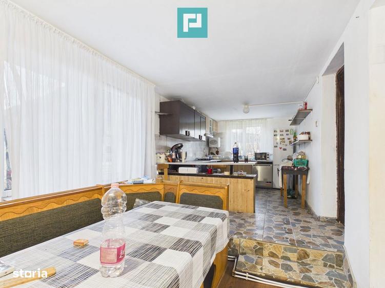 Casă cu 7 camere cu Teren 3141 Mp în Macea