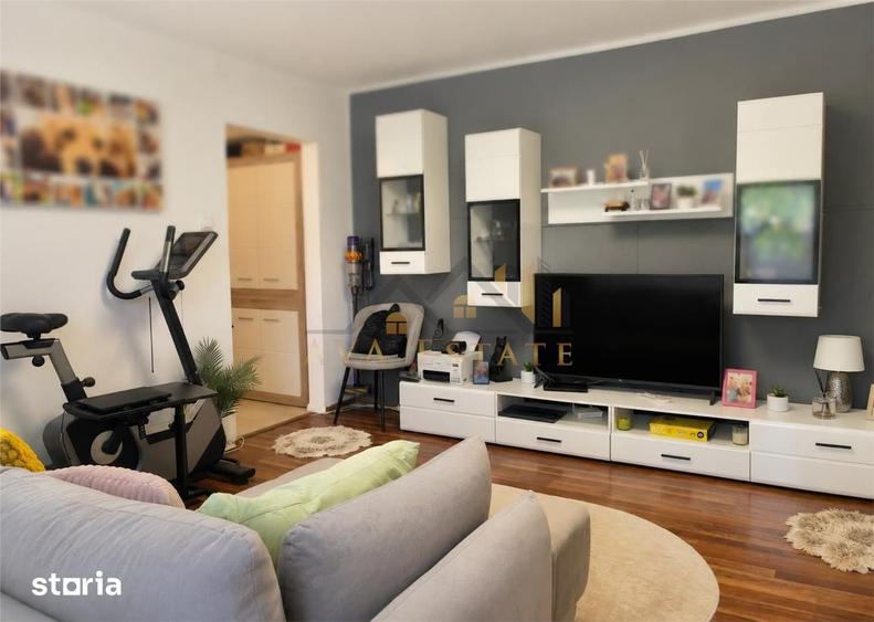 Apartament cu 2 camere semidecomandat, mobilat în Est