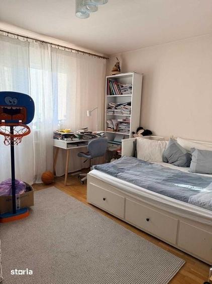 Apartament cu 3 camere în Nerva Traian