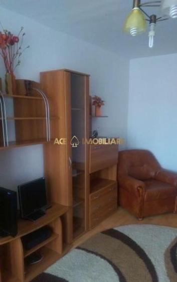 Apartament cu 3 camere decomandat, mobilat în Rahova