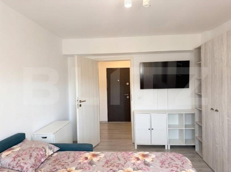 Apartament cu 2 camere decomandat, mobilat în Central