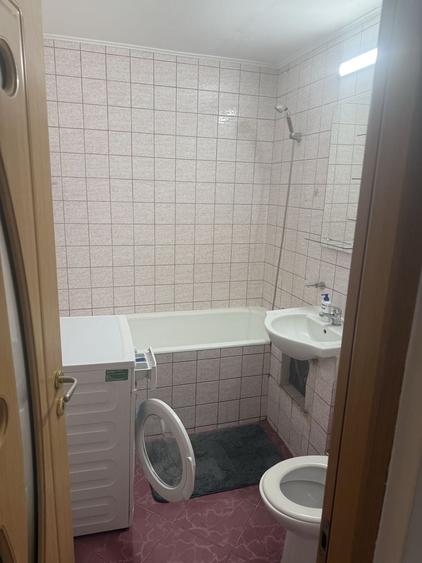 Apartament cu 2 camere decomandat în Exterior Vest